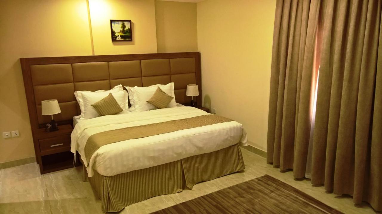 Gold Palace Serviced Apartments Джеда Екстериор снимка
